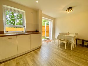 Kitchen/Diner- click for photo gallery